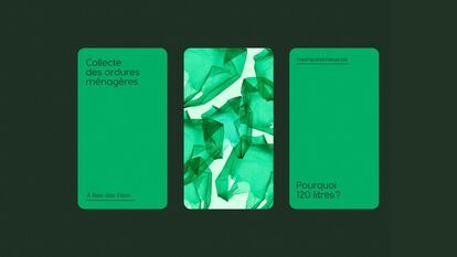 Trois panneaux d'affichage verticaux verts. Le premier indique