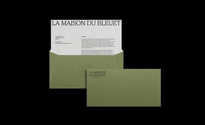 Une lettre à en-tête blanche avec le logo 